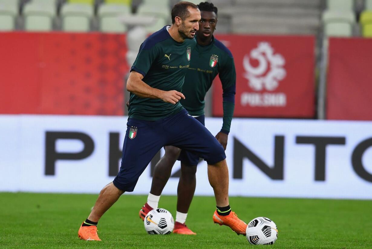 chiellini ginocchio polonia italia