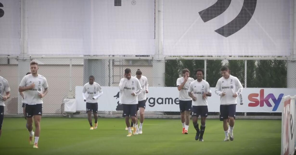 chiesa allenamento juventus crotone