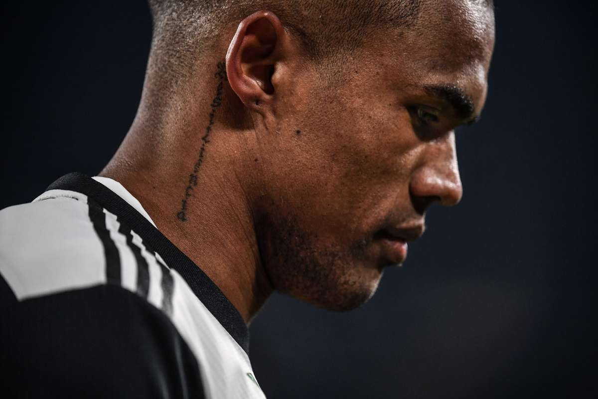 douglas costa juve