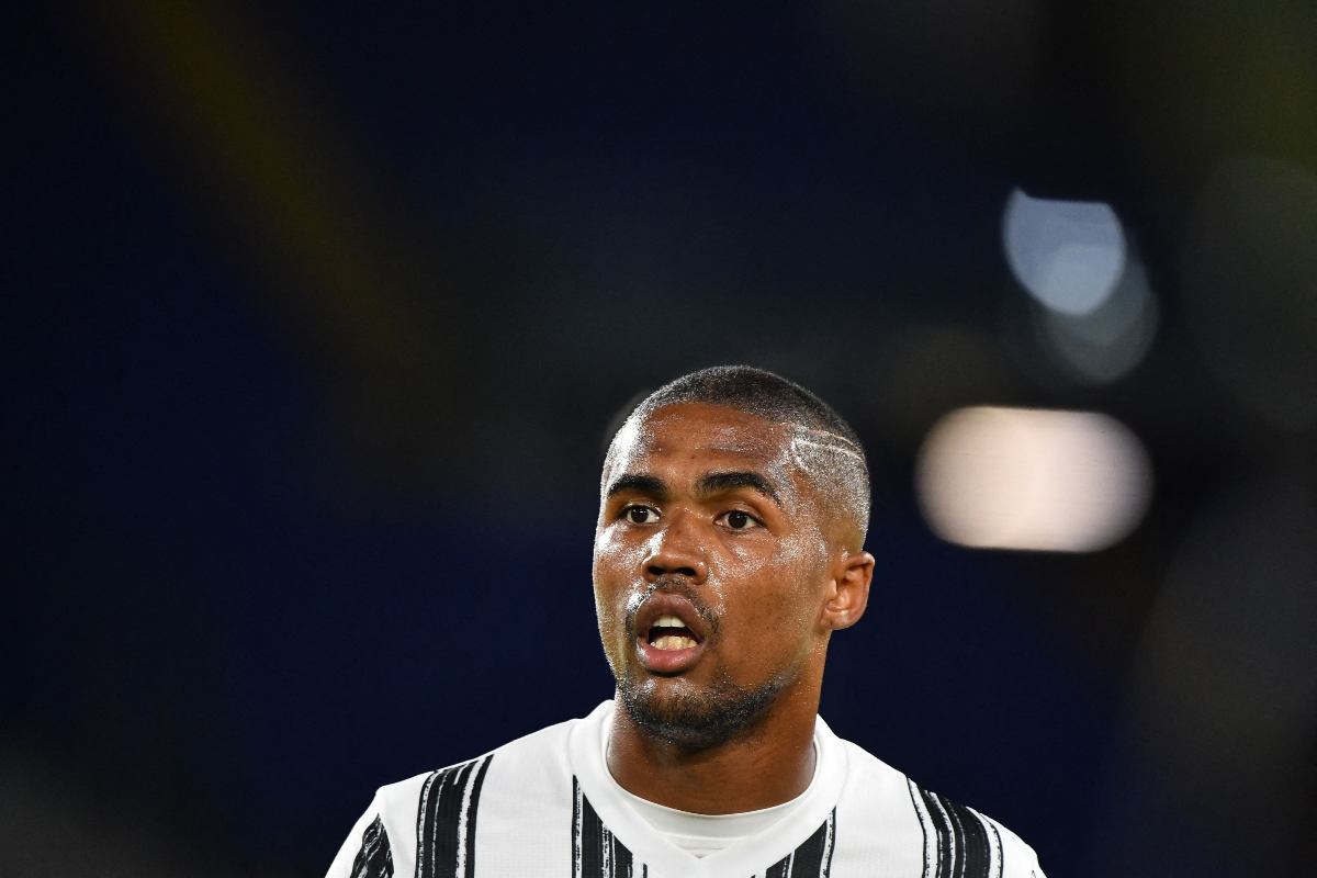 douglas costa juve