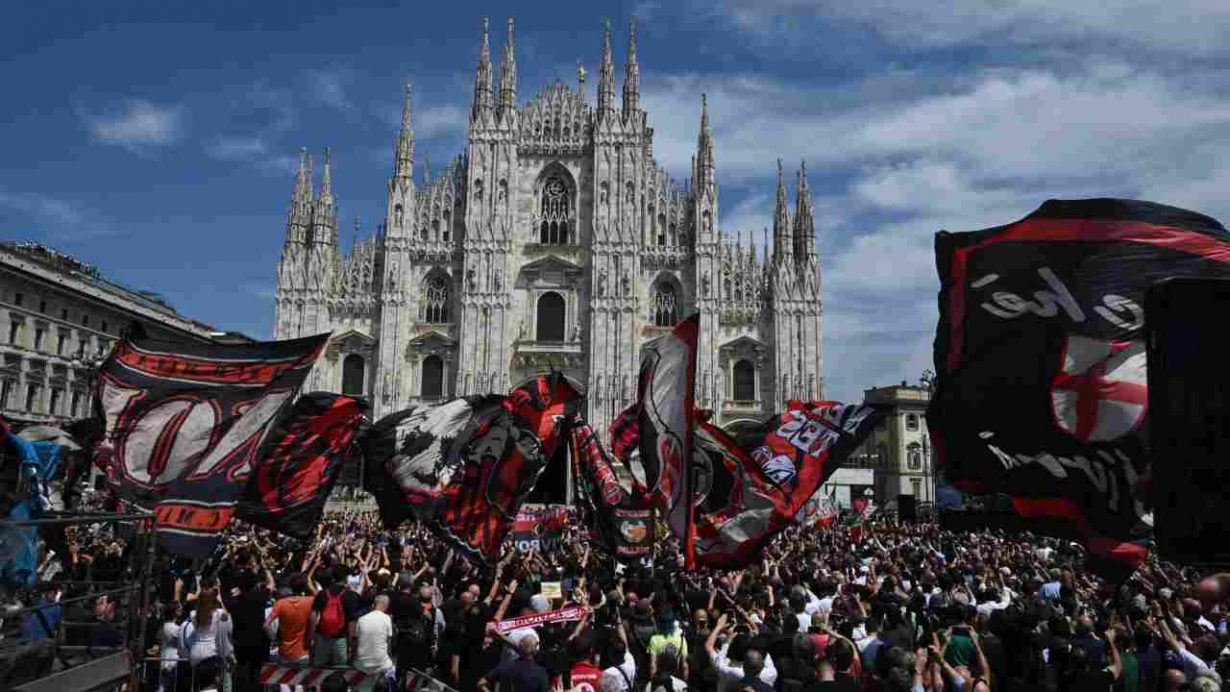 Tifosi rossoneri in festa