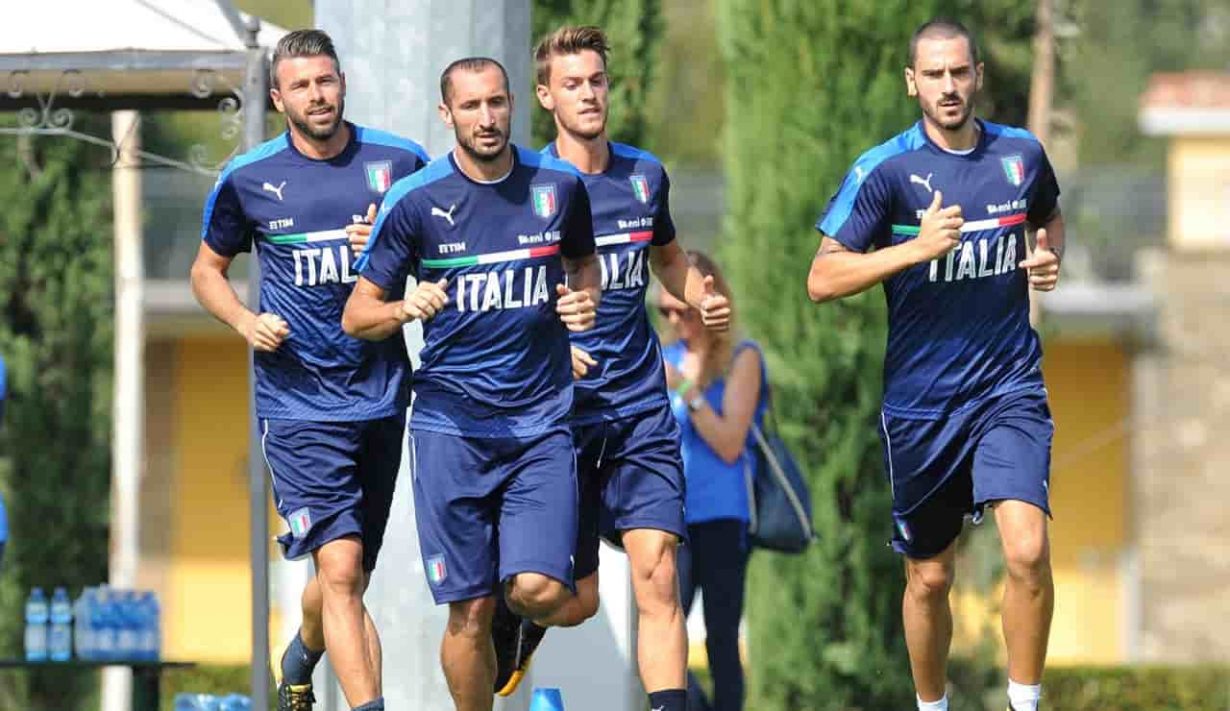 Barzagli, Chiellini. Rugani e Bonucci con la maglia dell'Italia - Foto Lapresse - Jmania.it