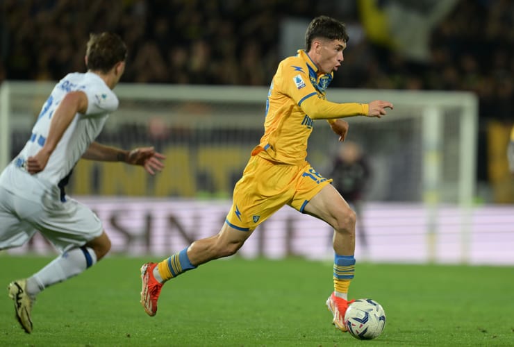 Matias Soulè in campo con la maglia del Frosinone - Foto Lapresse - Jmania.it