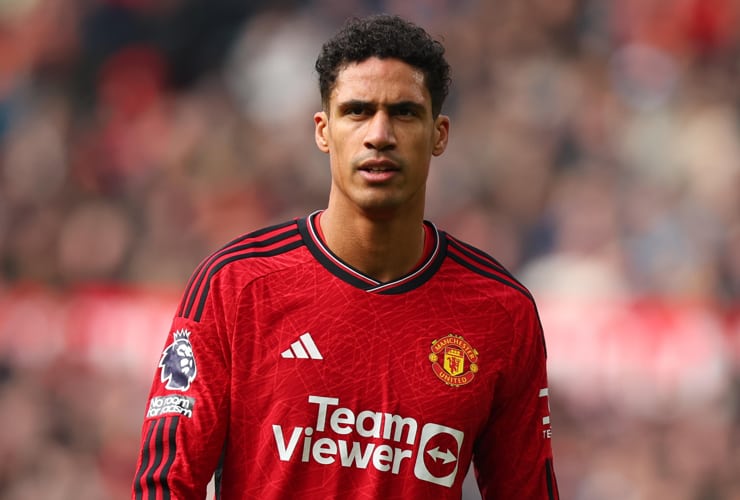 Varane in campo con la maglia del Manchester United - Foto ANSA - Jmania.it