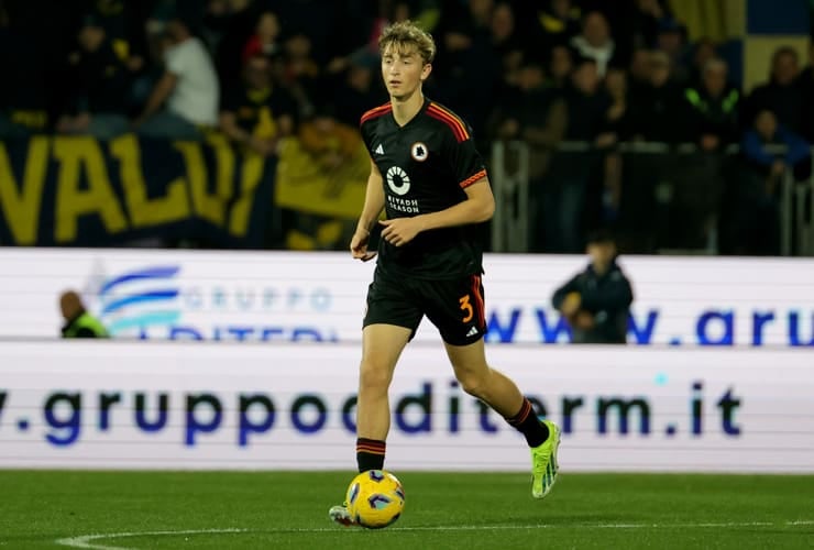 Huijsen in campo con la maglia della Roma - Foto Lapresse - Jmania.it