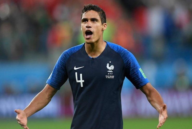 Raphael Varane con la maglia della Nazionale francese - foto LaPresse - JMania.it