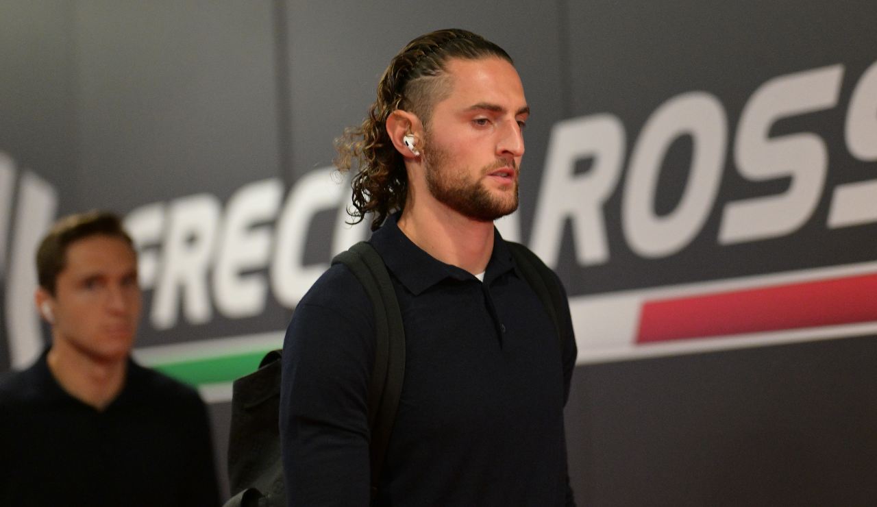 Adrien Rabiot concentrato prima di affrontare il match - foto LaPresse - JMania.it