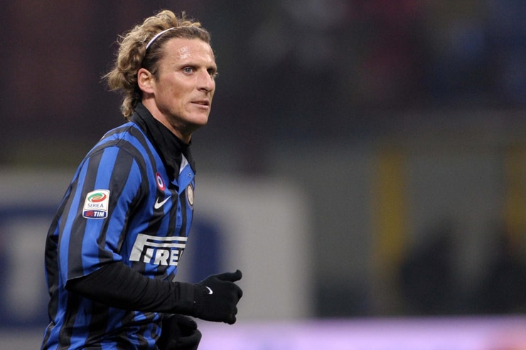 Diego Forlan in campo con la maglia dell'Inter - Foto Lapresse - Jmania