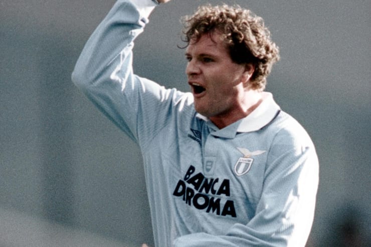 Paul Gascoigne in campo con la maglia della Lazio - Foto Lapresse - Jmania