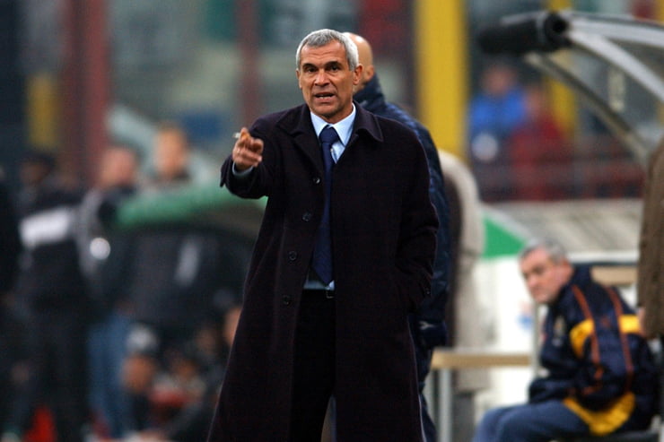 Hector Cuper da allenatore dell'Inter - Foto Lapresse - Jmania