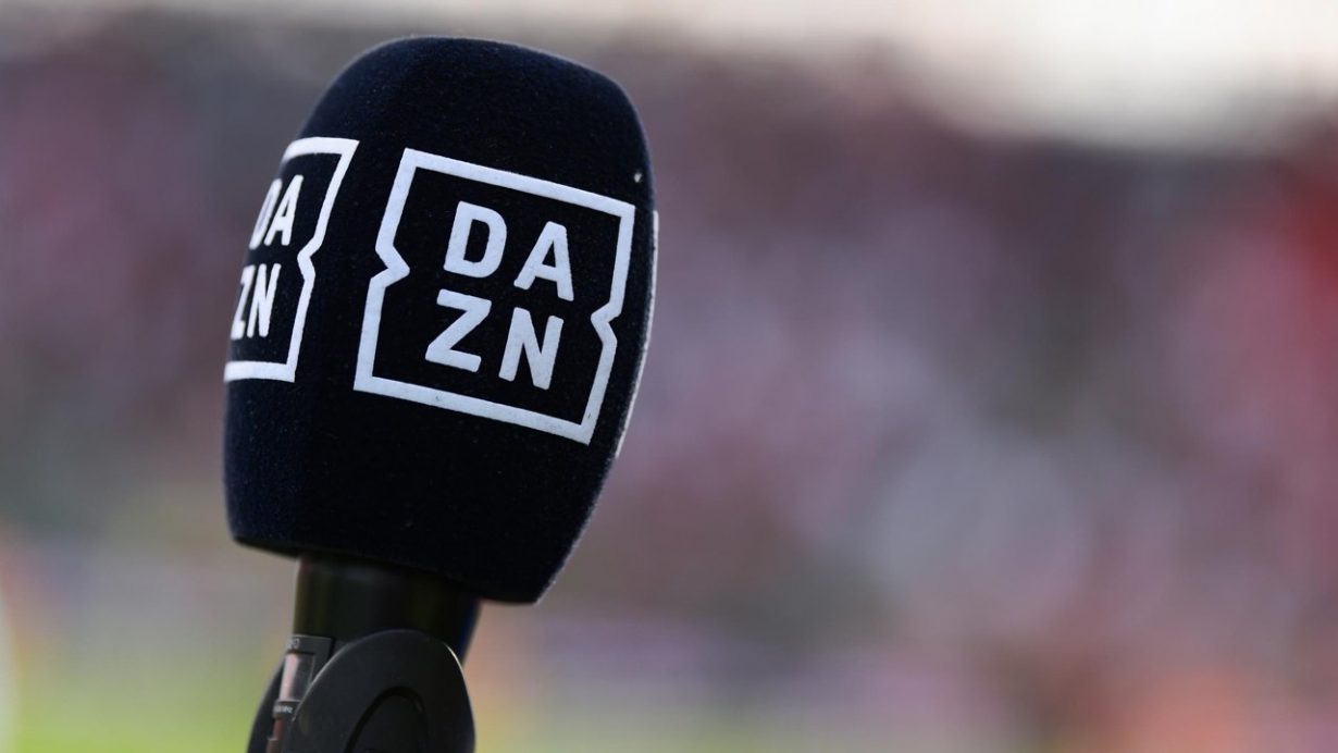 Il microfono di Dazn - Foto Lapresse - Jmania