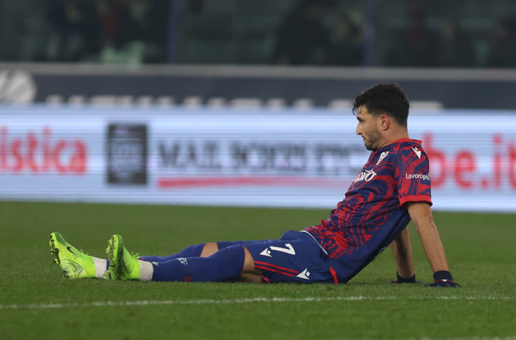 Riccardo Orsolini infortunato - Foto Lapresse - Jmania