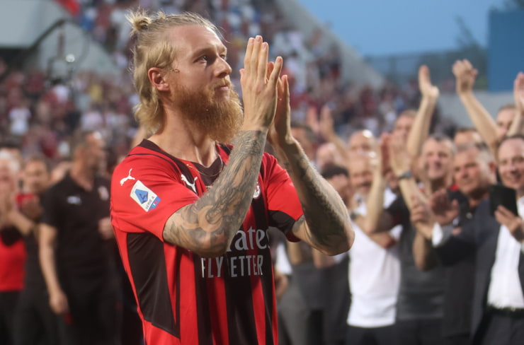 Simon Kjaer con la maglia del Milan - Foto Lapresse - Jmania