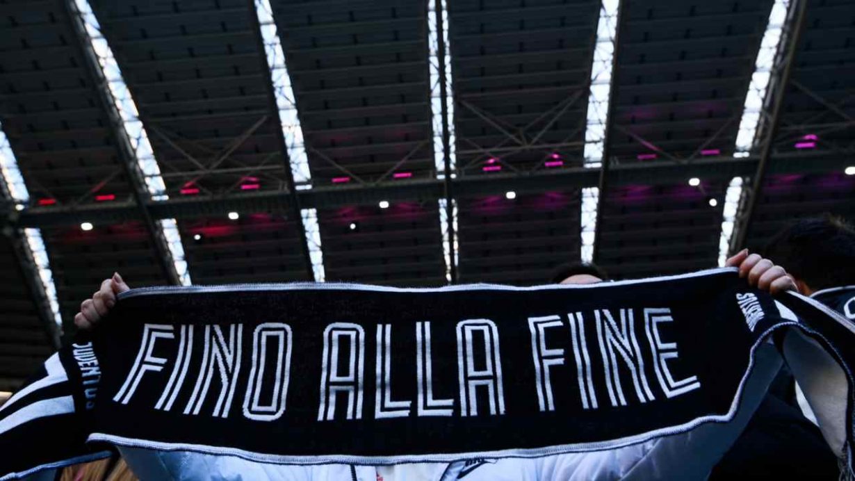 Striscione tifosi della Juventus